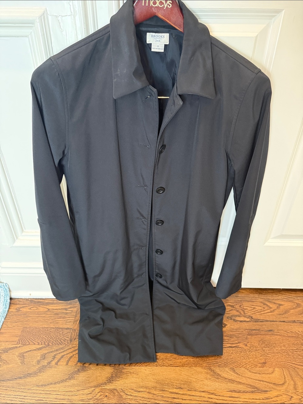 Brooks women’s Black Single-Breasted Trench Coat